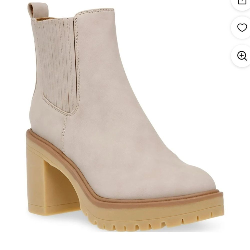 DV Dolce Vita Women's Jetta Gum Sole Chelsea Boot